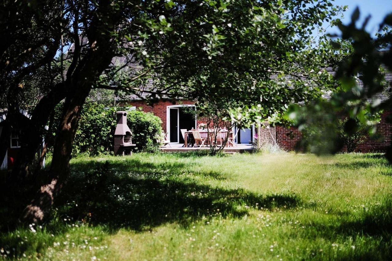 Strandhaus-hoernum Holiday home *